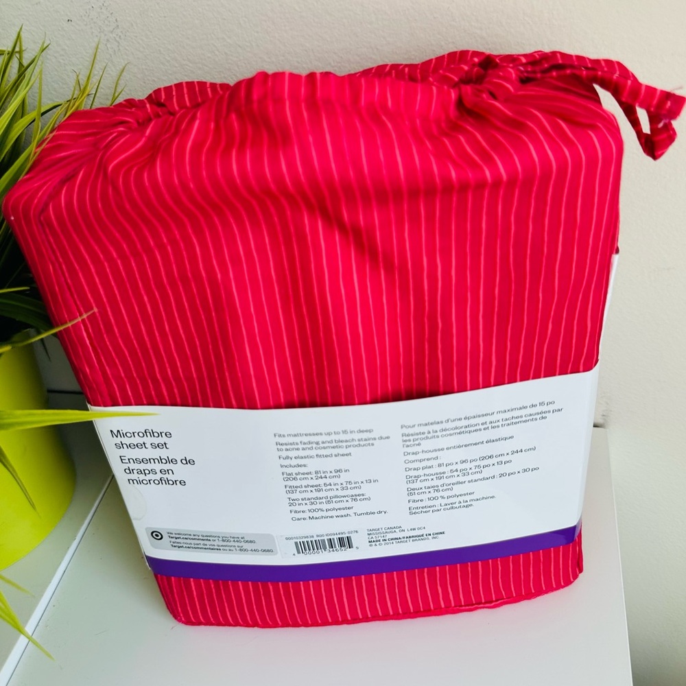 Full /Double Soft Sheet Set in Pink Pinstripe Microfibre